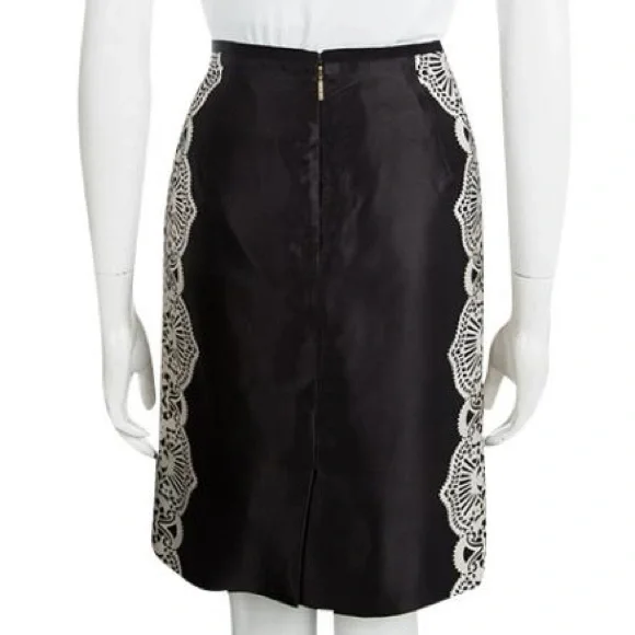 Tory Burch Beautiful Black Satin Contrast Lace PrintSkirt 🖤